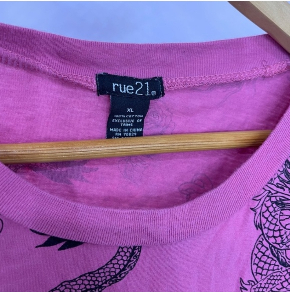 Rue21 "Antisocial" Dragon Rose Graphic Tee Size XL - Picture 3 of 3